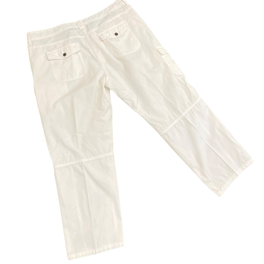 Tommy Hilfiger white 100% cotton cargo cropped pant with belt loops size 16
